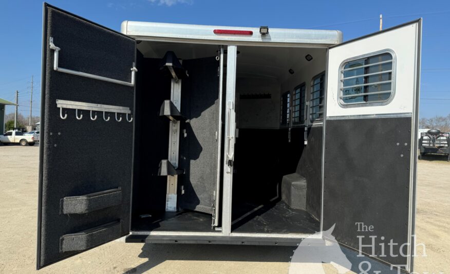 2009 CHEROKEE 3 HORSE w/ 11′ LIVING QUARTERS $34,900