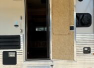 SLIGHTLY USED! 2019 SUNDOWNER HORIZON 8011 RS 4 HORSE SLANT LOAD LIVING QUARTERS TRAILER W/ UPGRADES $69,900