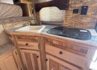 SLIGHTLY USED! 2019 SUNDOWNER HORIZON 8011 RS 4 HORSE SLANT LOAD LIVING QUARTERS TRAILER W/ UPGRADES $69,900