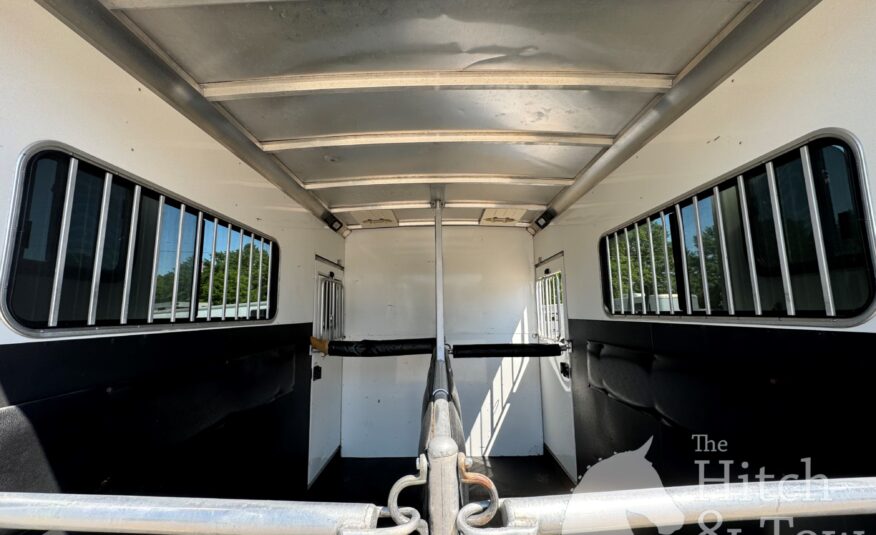 2006 SUNDOWNER 2 HORSE BUMPER PULL W/ DRESSING ROOM! $13,500