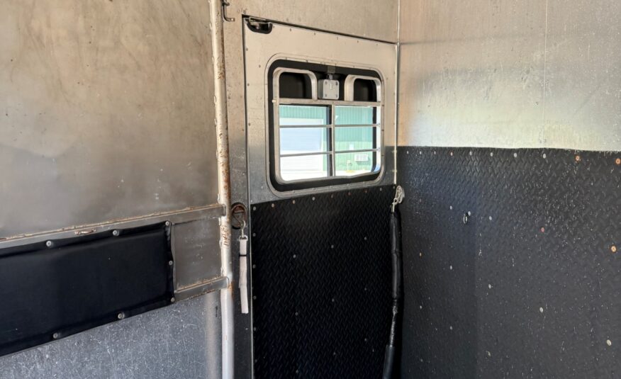 1996 BELORE 3 HORSE GOOSENECK $8,500