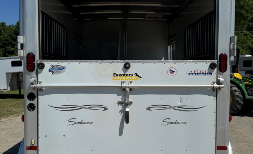 2006 SUNDOWNER 2 HORSE BUMPER PULL W/ DRESSING ROOM! $13,500