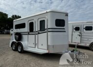 LIKE NEW 2022 GORE 2 HORSE WITH DRESSING ROOM!! $19,950
