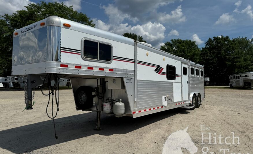2003 C&C 3 HORSE GOOSENECK WITH 12′ LIVING QUARTERS $32,500