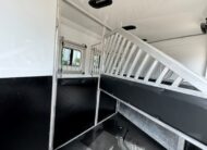 2018 BISON PREMIERE 3 HORSE W/ 19′ LIVING QUARTERS, SLIDE OUT & MORE!! $58,500