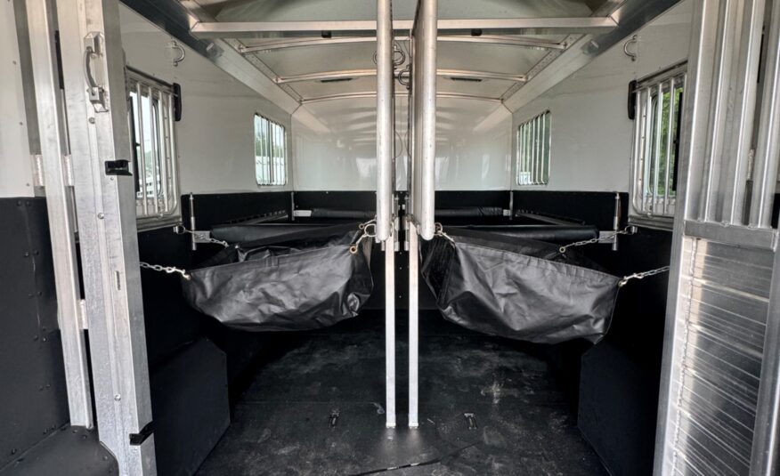 2021 4 STAR DELUXE REVERSE LOAD 3+1 W/ 5′ DRESSING ROOM & UPGRADES! $47,999