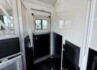 2018 BISON PREMIERE 3 HORSE W/ 19′ LIVING QUARTERS, SLIDE OUT & MORE!! $58,500