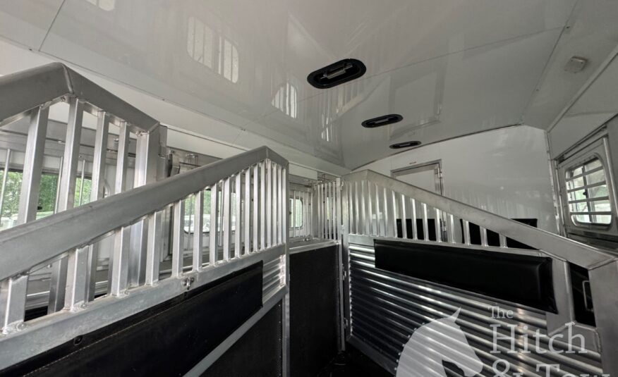 2024 ELITE 4 HORSE W/ 12’8″ OUTBACK LIVING QUARTERS, TONS OF UPGRADES, & TONS OF STORAGE!! $131,900