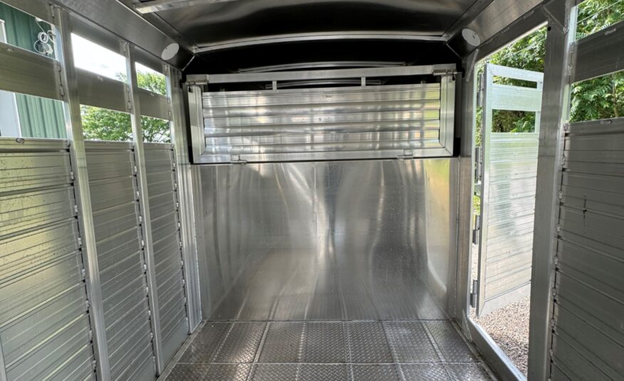 2024 4 STAR DELUXE STOCK 20 FOOT GOOSENECK! $29,900