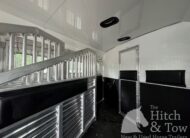 2024 ELITE 4 HORSE W/ 12’8″ OUTBACK LIVING QUARTERS, TONS OF UPGRADES, & TONS OF STORAGE!! $131,900