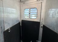 2003 C&C 3 HORSE GOOSENECK WITH 12′ LIVING QUARTERS $32,500