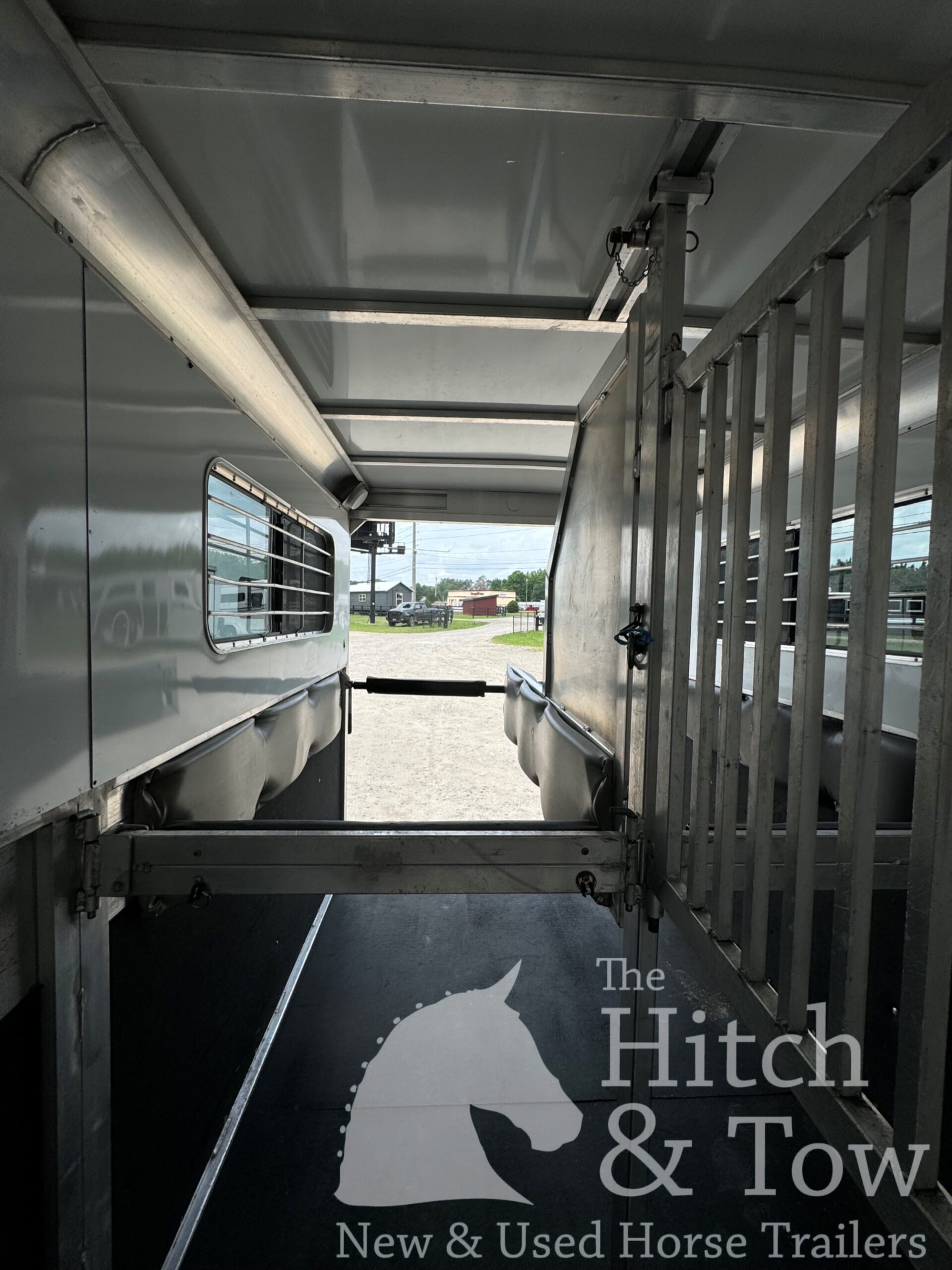 2016 KINGSTON 2+1 CLASSIC GOOSENECK TRAILER W/ 10′ BOX! $27,900