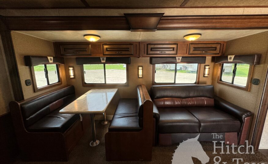 2018 BISON PREMIERE 3 HORSE W/ 19′ LIVING QUARTERS, SLIDE OUT & MORE!! $58,500