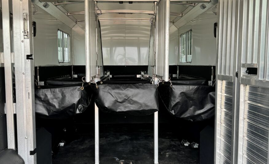 2021 4 STAR DELUXE REVERSE LOAD 3+1 W/ 5′ DRESSING ROOM & UPGRADES! $47,999