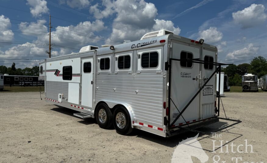 2003 C&C 3 HORSE GOOSENECK WITH 12′ LIVING QUARTERS $32,500