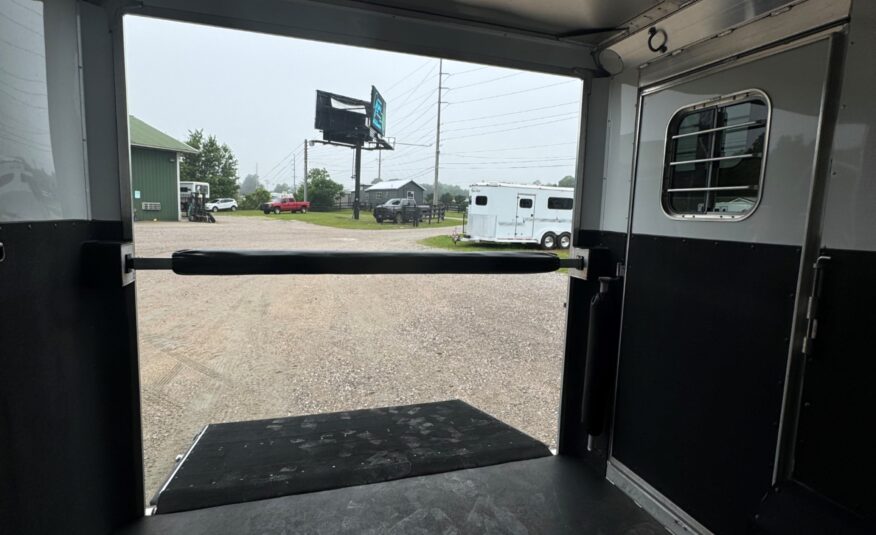 2021 4 STAR DELUXE REVERSE LOAD 3+1 W/ 5′ DRESSING ROOM & UPGRADES! $47,999