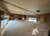 2003 C&C 3 HORSE GOOSENECK WITH 12′ LIVING QUARTERS $32,500