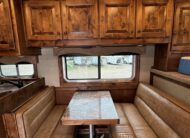 2024 ELITE 4 HORSE W/ 12’8″ OUTBACK LIVING QUARTERS, TONS OF UPGRADES, & TONS OF STORAGE!! $131,900