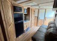 2003 C&C 3 HORSE GOOSENECK WITH 12′ LIVING QUARTERS $32,500