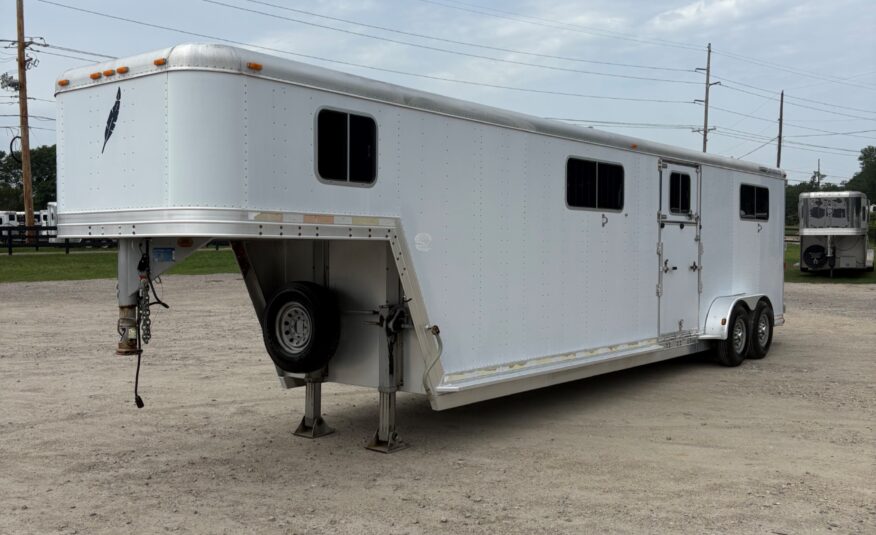 2002 FEATHERLITE 4 HORSE HEAD TO HEAD $22,500