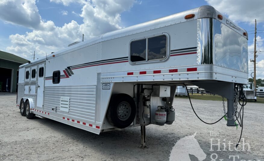 2003 C&C 3 HORSE GOOSENECK WITH 12′ LIVING QUARTERS $32,500