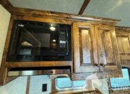 2024 ELITE 4 HORSE W/ 12’8″ OUTBACK LIVING QUARTERS, TONS OF UPGRADES, & TONS OF STORAGE!! $131,900