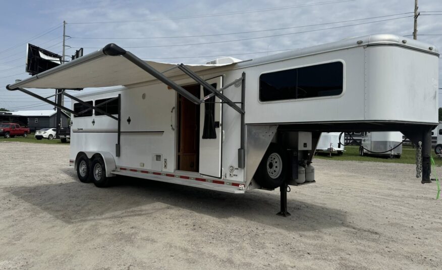 2008 SHADOW 3 HORSE SLANT LOAD LIVING QUARTERS TRAILER W/ UPGRADES! $23,500
