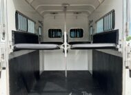 LIKE NEW 2022 GORE 2 HORSE WITH DRESSING ROOM!! $19,950