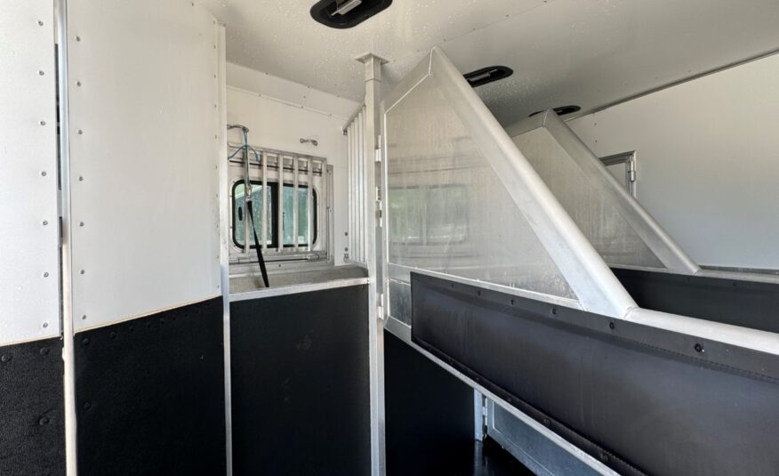 2021 LAKOTA CHARGER EDITION 3 HORSE GOOSENECK WITH 11′ LQ& SLIDE OUT! $69,900