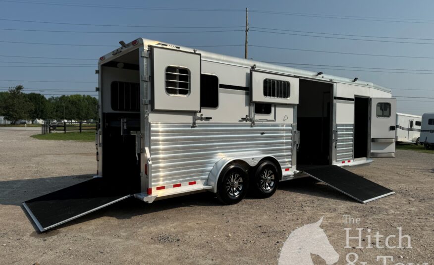 2022 4 STAR 2+1 W/ WERM, 10′ BOX STALL, 5′ DRESSING ROOM & MORE!! $67,500