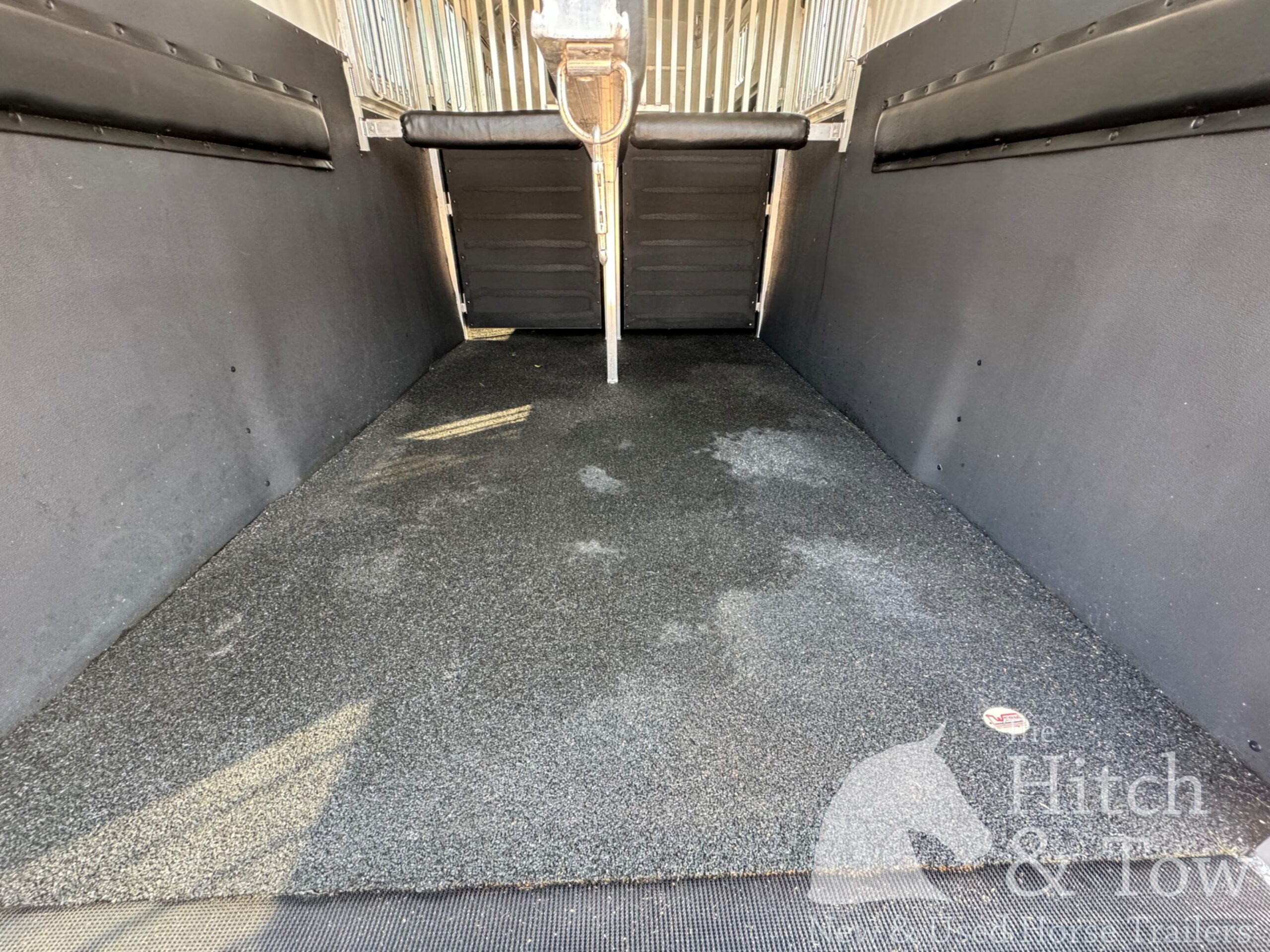 2022 4 STAR 2+1 W/ WERM, 10′ BOX STALL, 5′ DRESSING ROOM & MORE!! $67,500