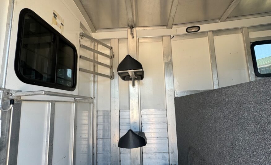 2004 INTEGRITY 2 HORSE GOOSENECK $13,900
