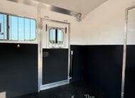 2022 4 STAR 2+1 W/ WERM, 10′ BOX STALL, 5′ DRESSING ROOM & MORE!! $67,500