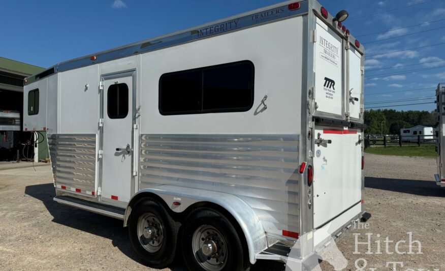2004 INTEGRITY 2 HORSE GOOSENECK $13,900