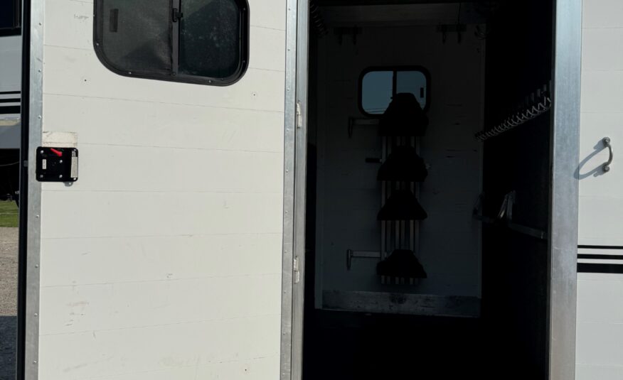 2004 JAMCO 2+1 GOOSENECK TRAILER $33,900