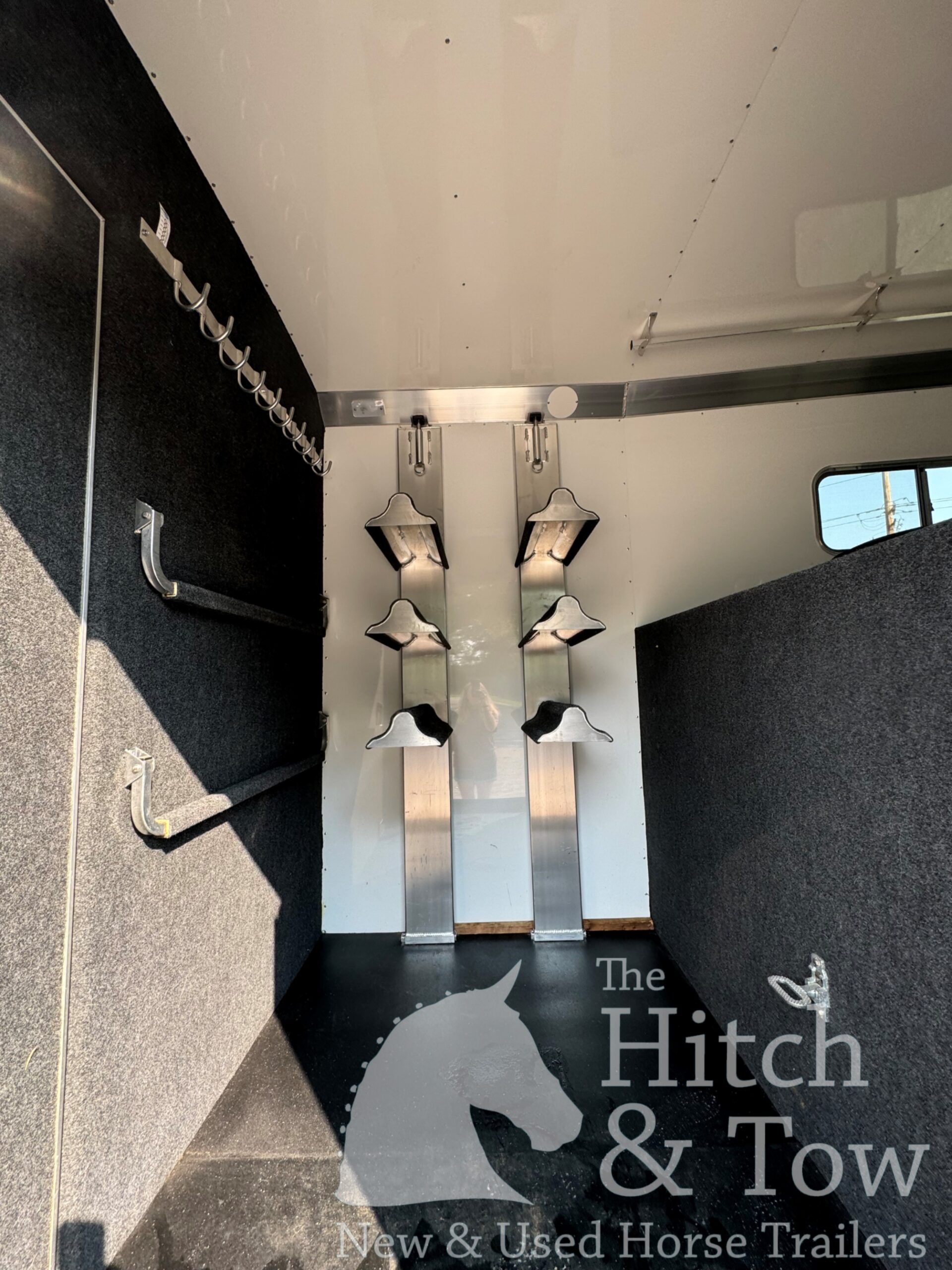 2022 4 STAR 2+1 W/ WERM, 10′ BOX STALL, 5′ DRESSING ROOM & MORE!! $67,500