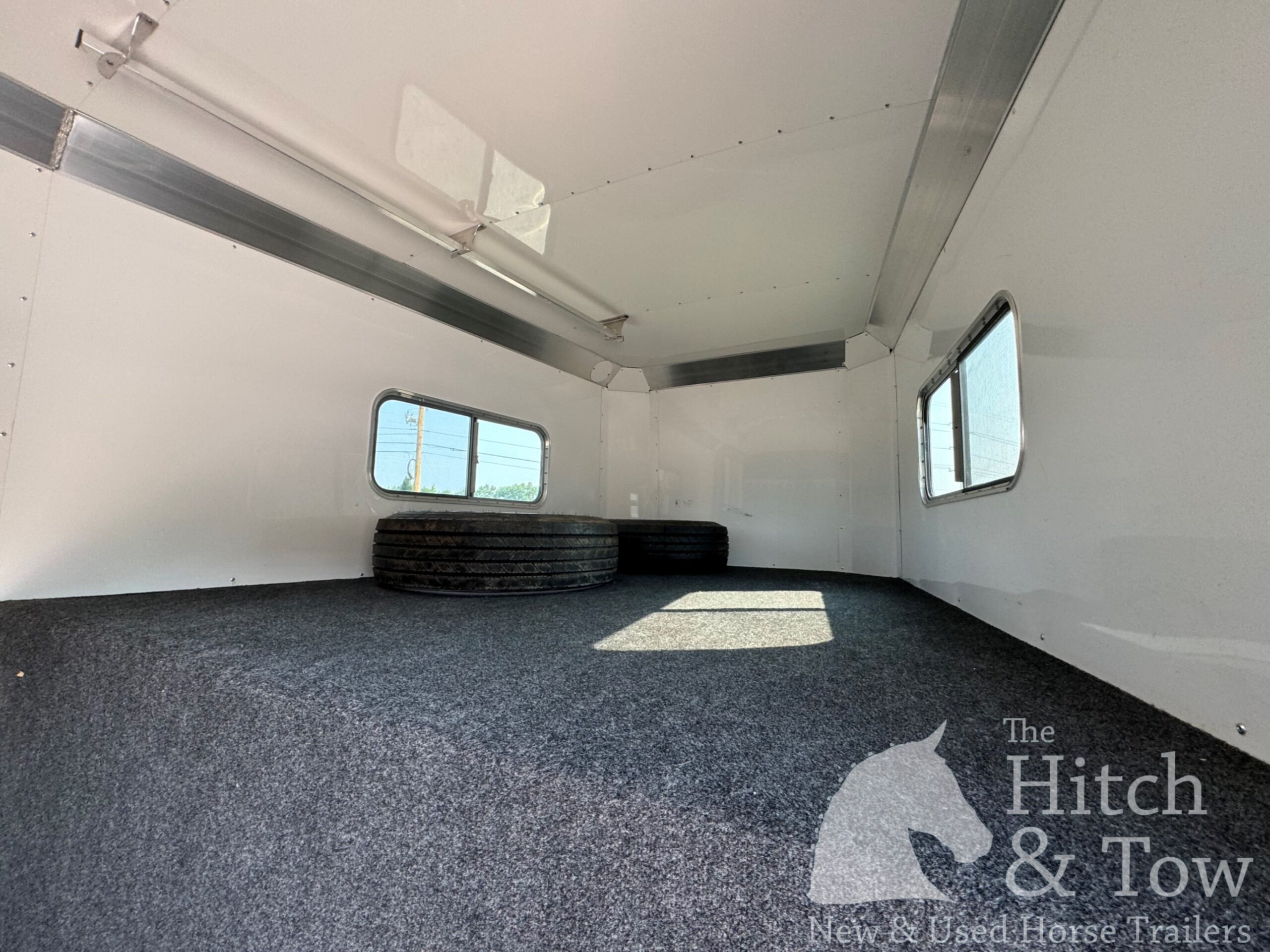 2022 4 STAR 2+1 W/ WERM, 10′ BOX STALL, 5′ DRESSING ROOM & MORE!! $67,500