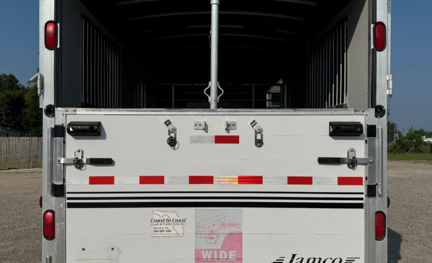 2004 JAMCO 2+1 GOOSENECK TRAILER $33,900