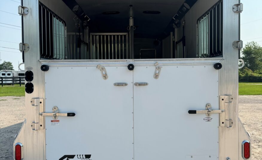 2022 4 STAR 2+1 W/ WERM, 10′ BOX STALL, 5′ DRESSING ROOM & MORE!! $67,500