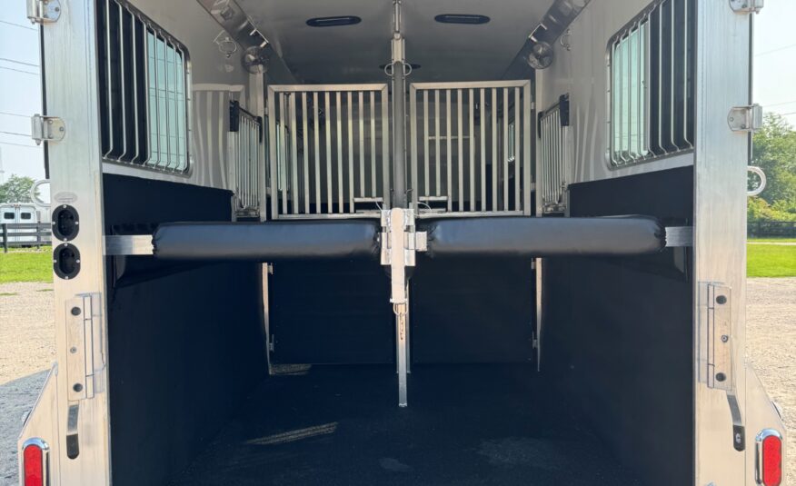 2022 4 STAR 2+1 W/ WERM, 10′ BOX STALL, 5′ DRESSING ROOM & MORE!! $67,500