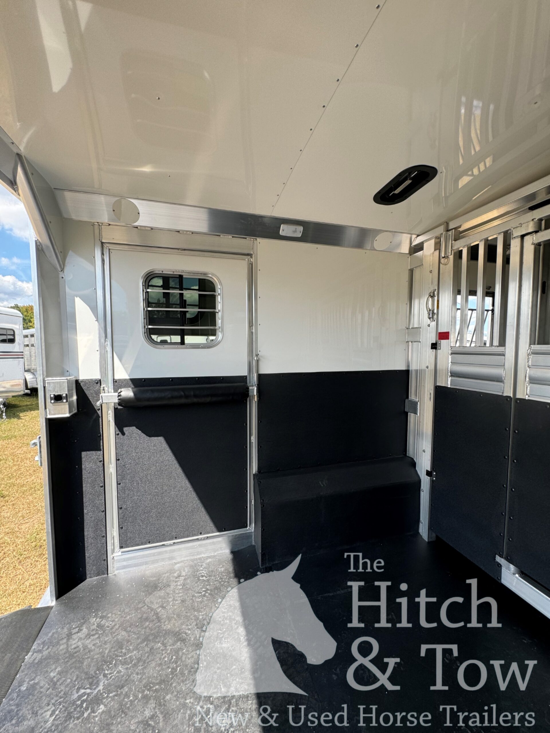 2026 4 STAR REVERSE LOAD 3+1 W/ 5′ DRESSING ROOM & UPGRADES! $71,995