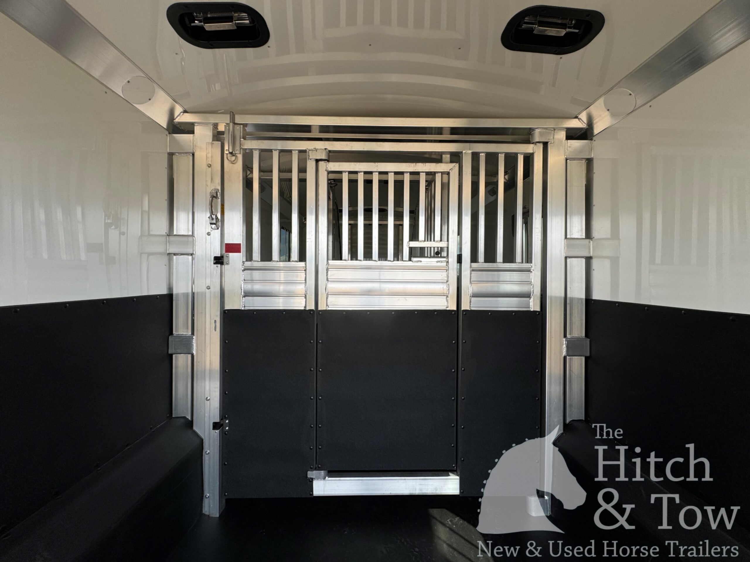 2026 4 STAR REVERSE LOAD 3+1 W/ 5′ DRESSING ROOM & UPGRADES! $71,995