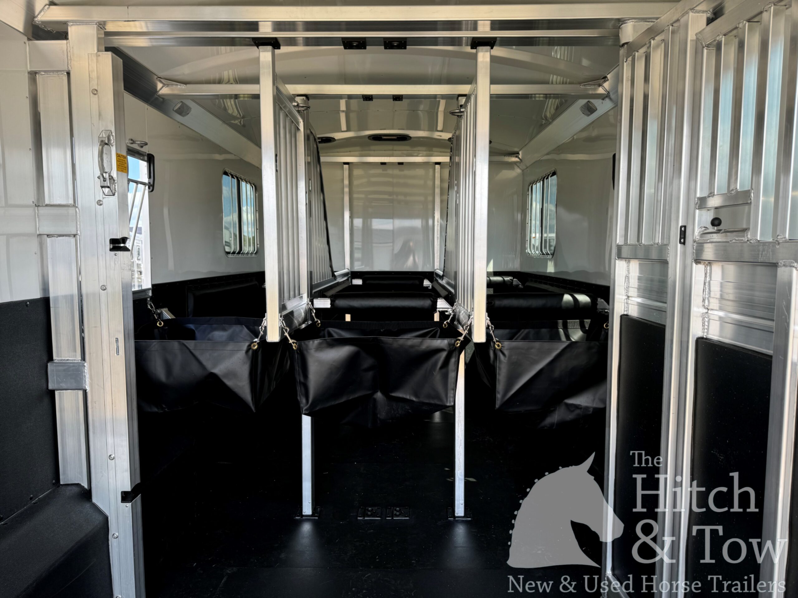 2026 4 STAR REVERSE LOAD 3+1 W/ 5′ DRESSING ROOM & UPGRADES! $71,995