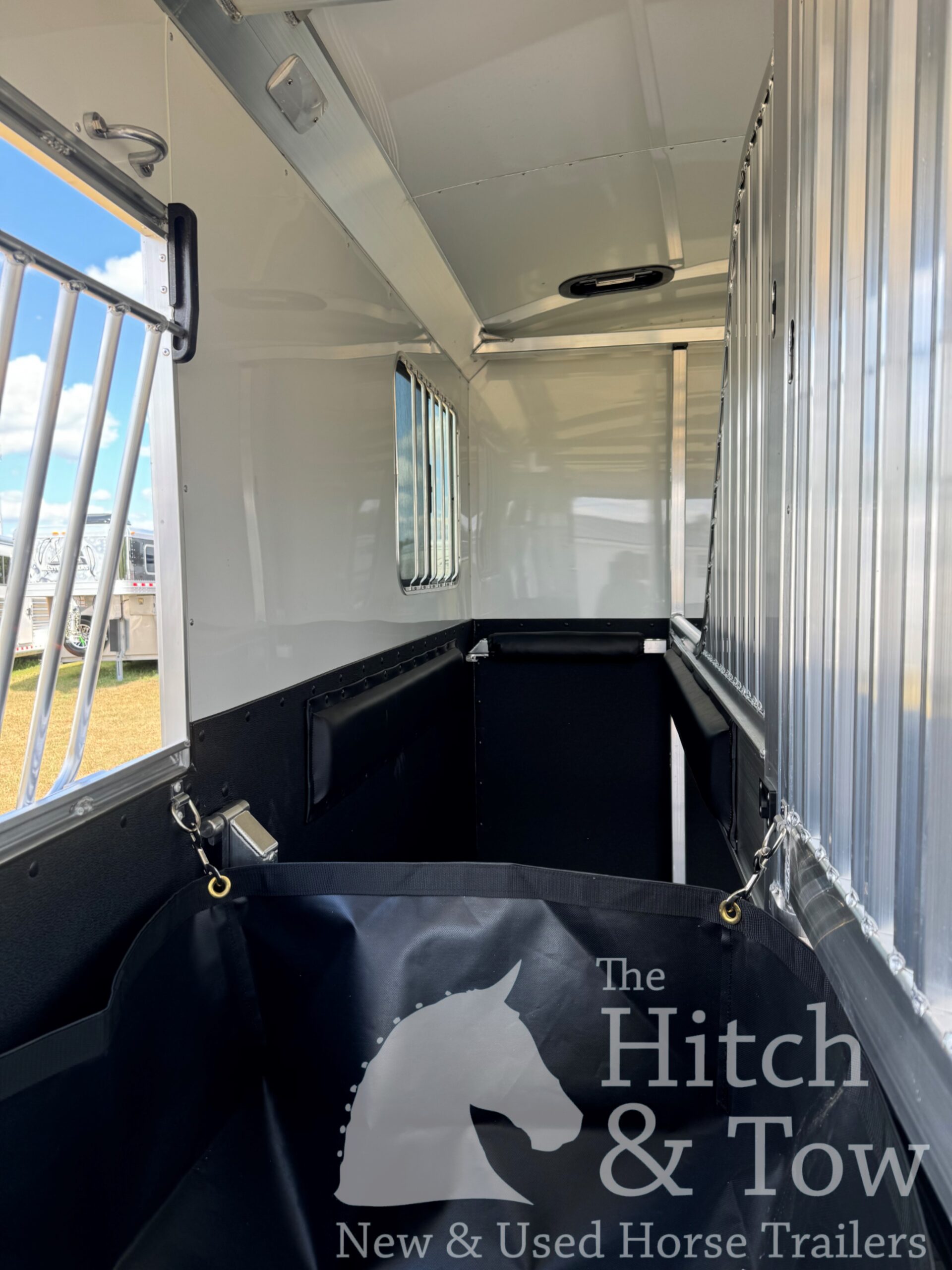 2026 4 STAR REVERSE LOAD 3+1 W/ 5′ DRESSING ROOM & UPGRADES! $71,995