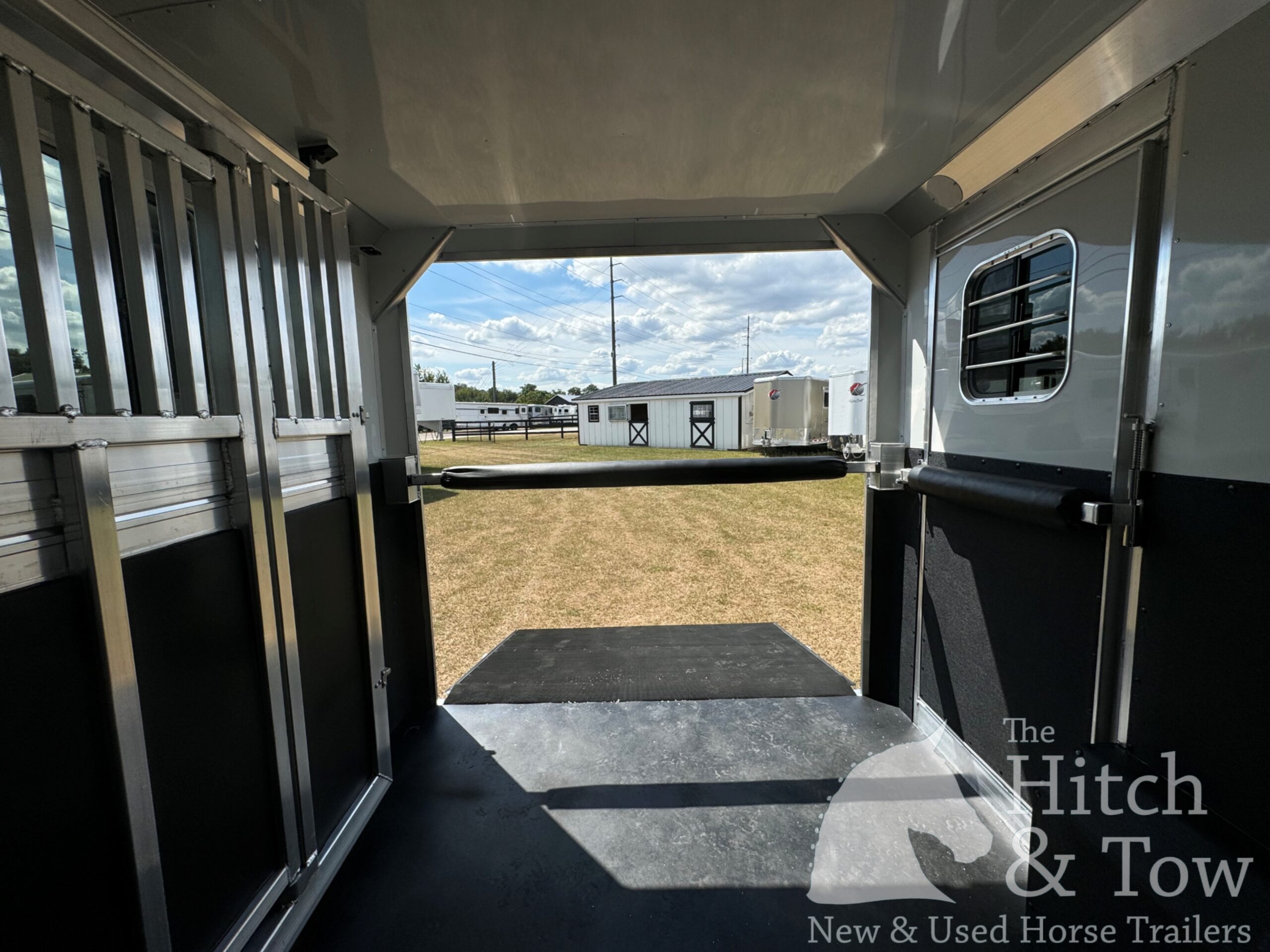 2026 4 STAR REVERSE LOAD 3+1 W/ 5′ DRESSING ROOM & UPGRADES! $71,995
