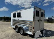 2017 FEATHERLITE 2 HORSE SLANT BUMPER PULL W/ LARGE DRESSING ROOM $20,900