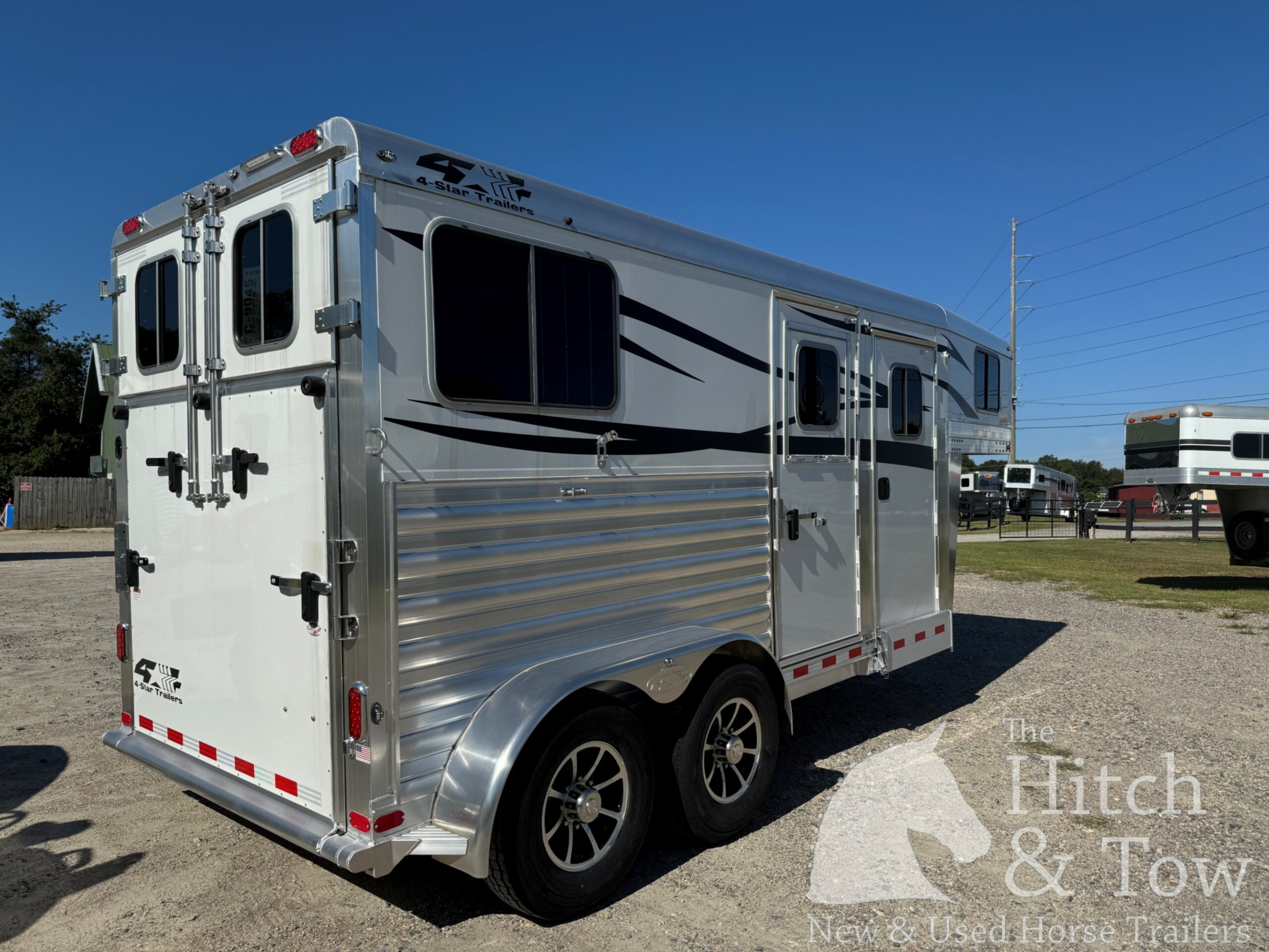2025 4 STAR 2 HORSE GOOSENECK W/ UPGRADES! $43,900