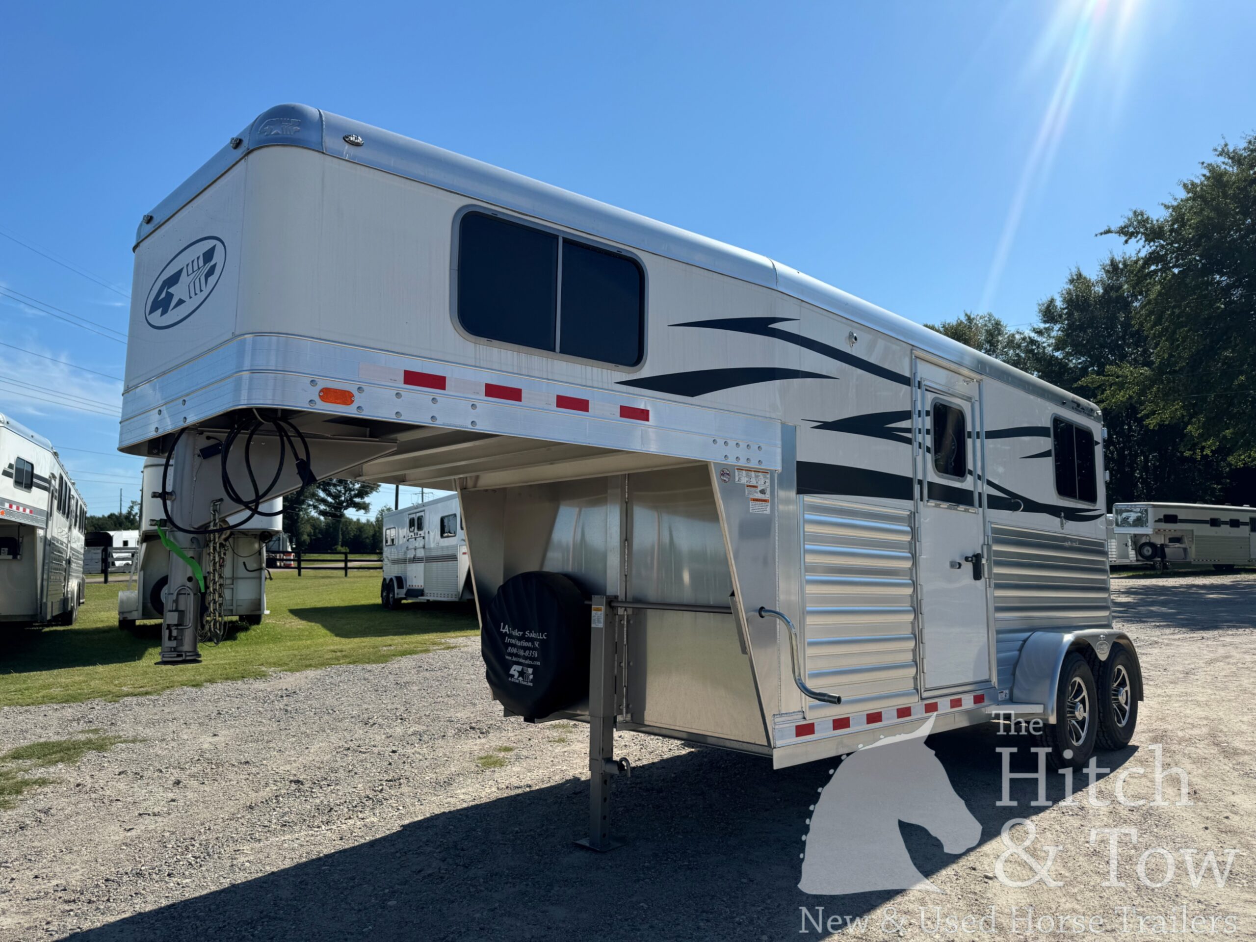 2025 4 STAR 2 HORSE GOOSENECK W/ UPGRADES! $43,900