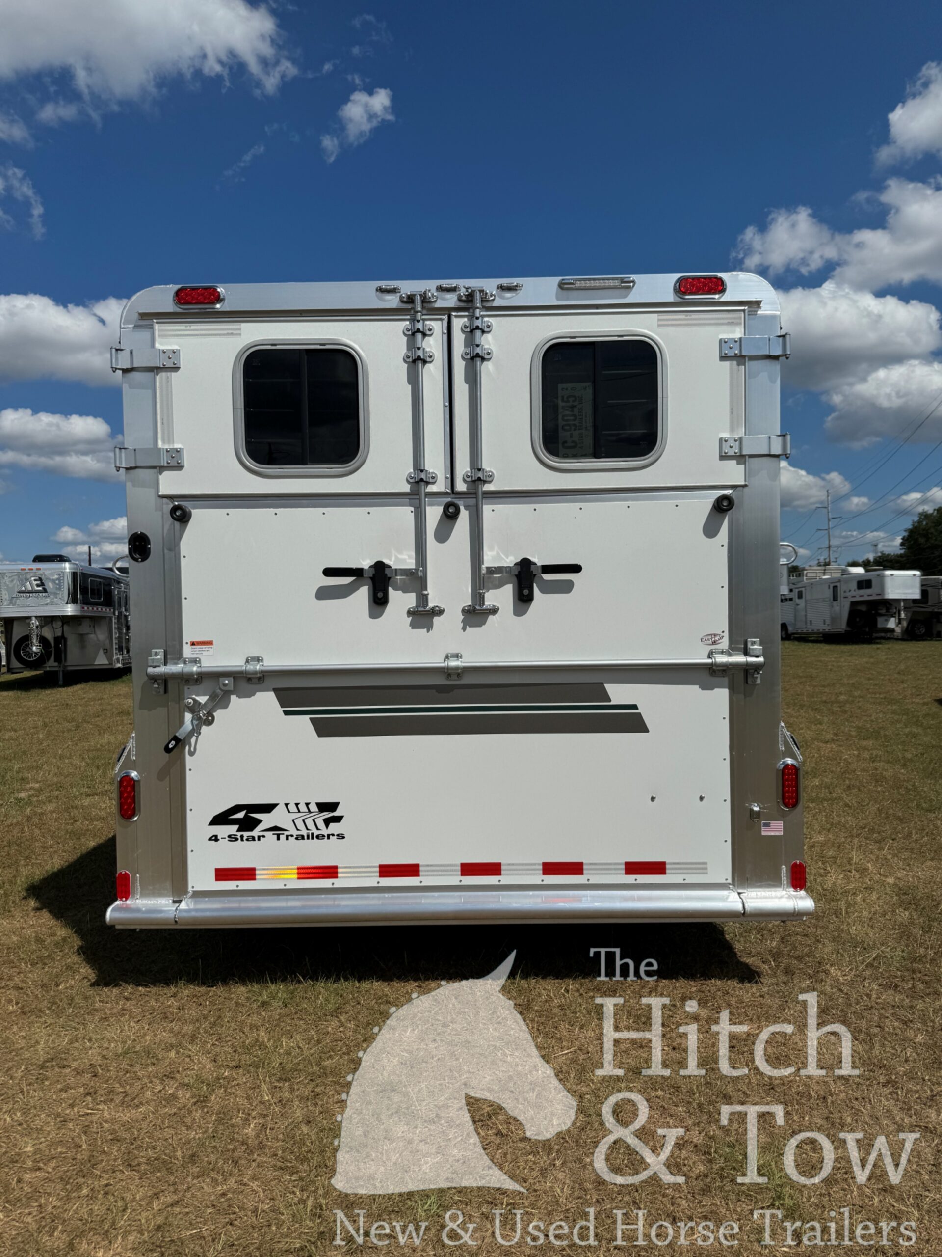 2026 4 STAR REVERSE LOAD 3+1 W/ 5′ DRESSING ROOM & UPGRADES! $71,995