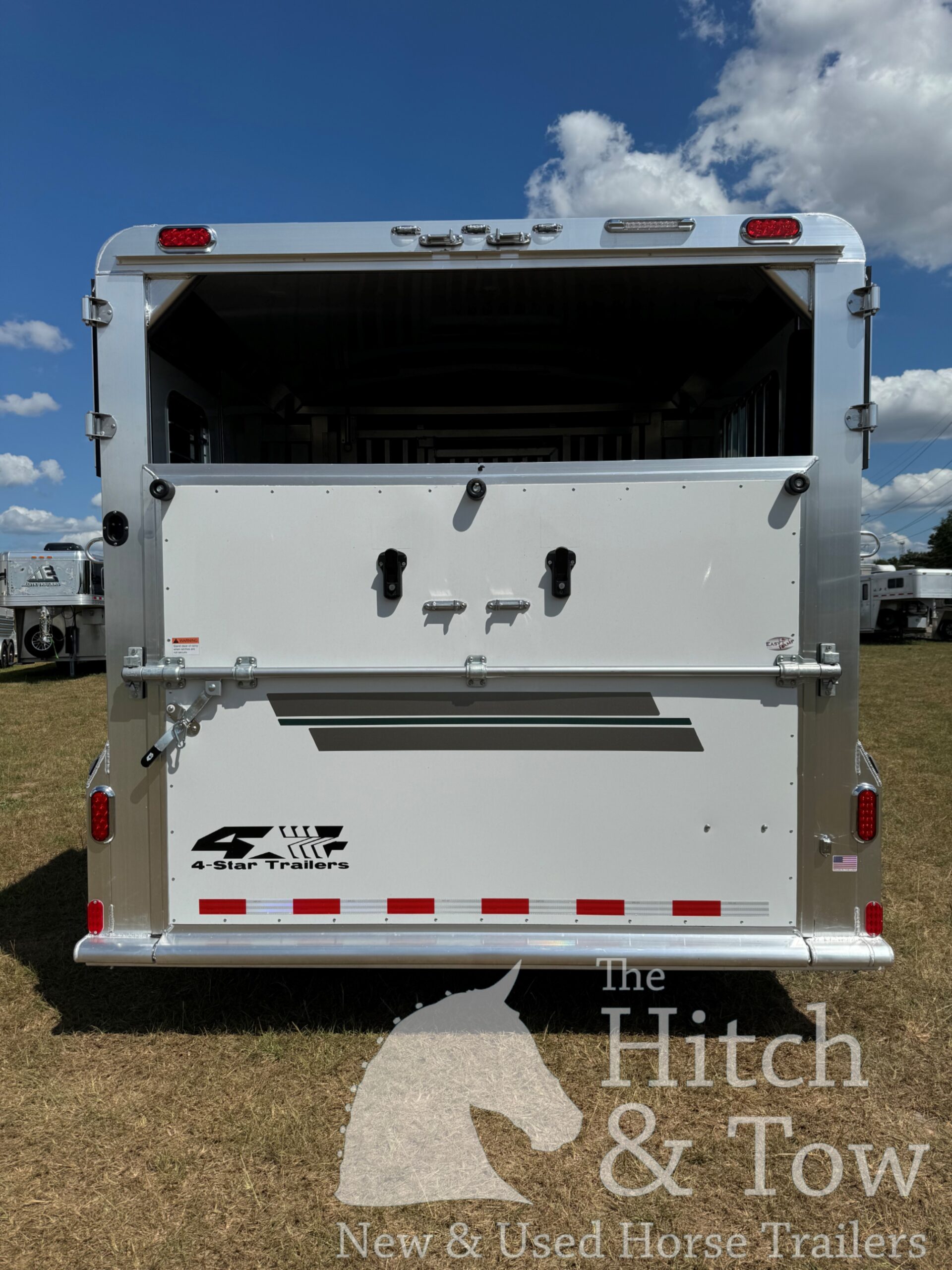 2026 4 STAR REVERSE LOAD 3+1 W/ 5′ DRESSING ROOM & UPGRADES! $71,995